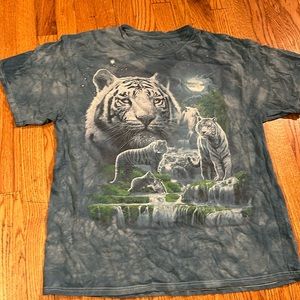 UO urban outfitters vintage white tiger tee